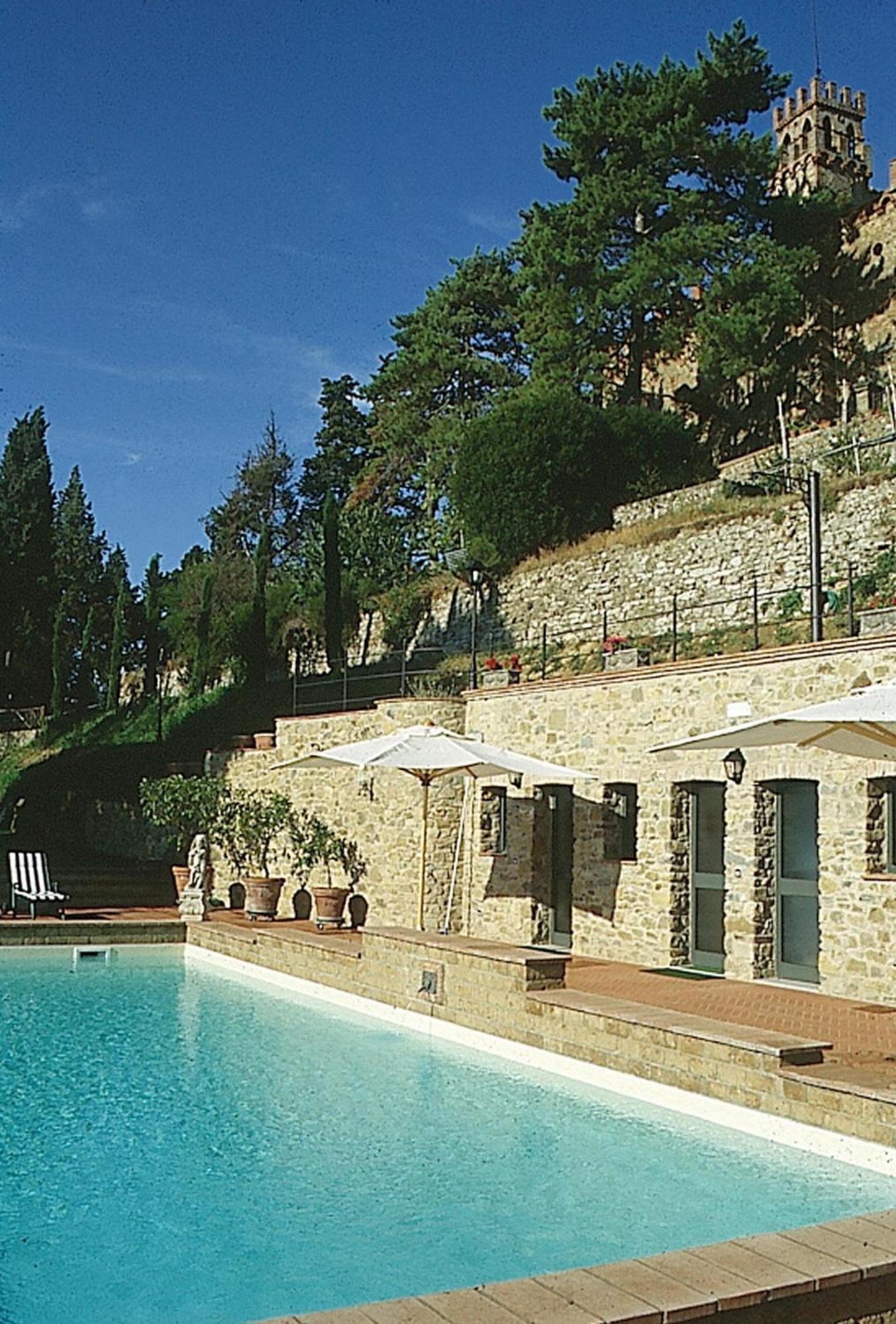 Aparthotel Castelletto Di Montebenichi Monte Benichi Esterno foto