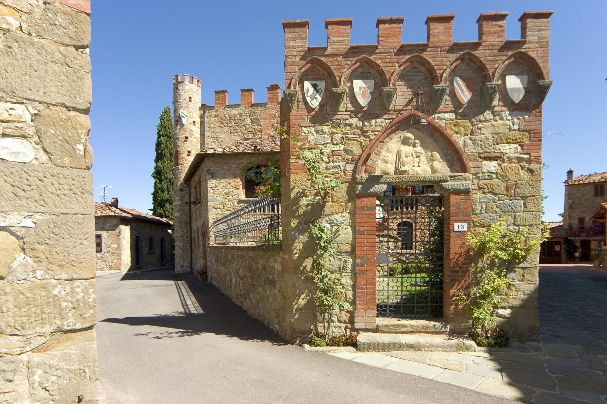 Aparthotel Castelletto Di Montebenichi Monte Benichi Esterno foto