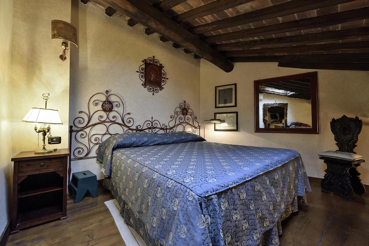 Aparthotel Castelletto Di Montebenichi Monte Benichi Esterno foto