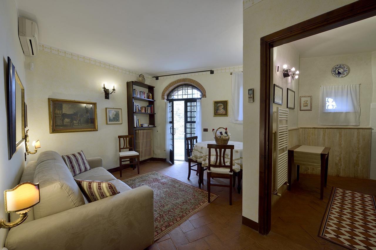 Aparthotel Castelletto Di Montebenichi Monte Benichi Esterno foto