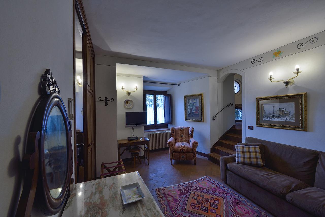Aparthotel Castelletto Di Montebenichi Monte Benichi Esterno foto