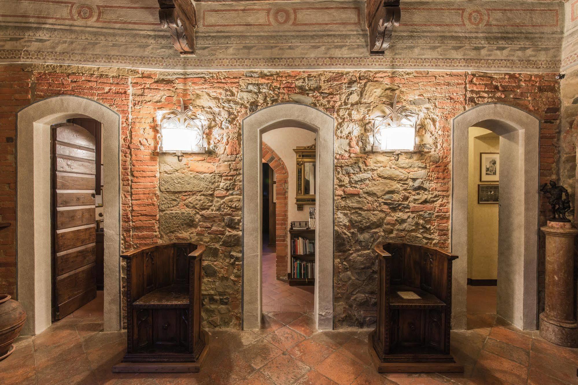 Aparthotel Castelletto Di Montebenichi Monte Benichi Esterno foto