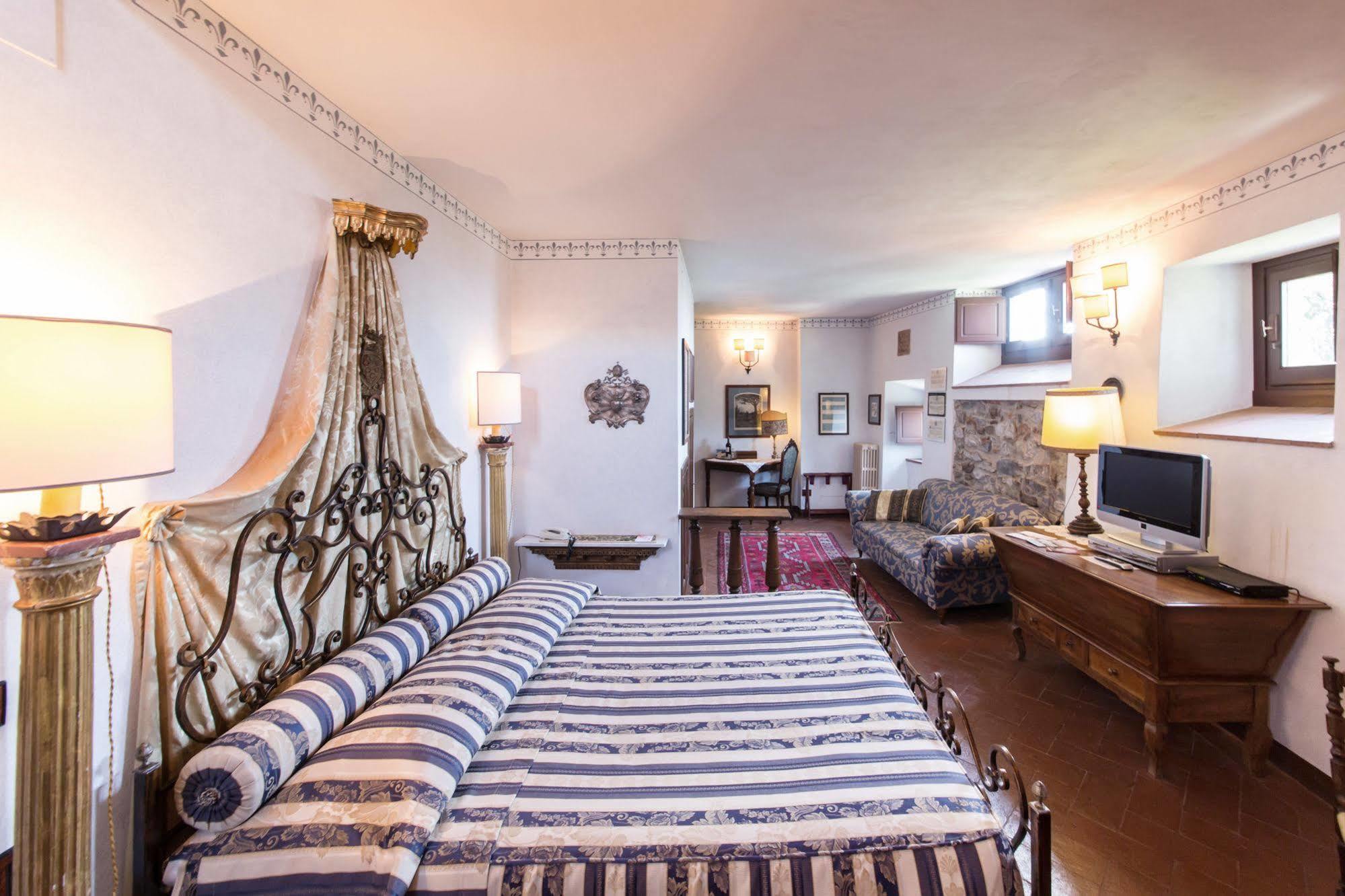 Aparthotel Castelletto Di Montebenichi Monte Benichi Esterno foto