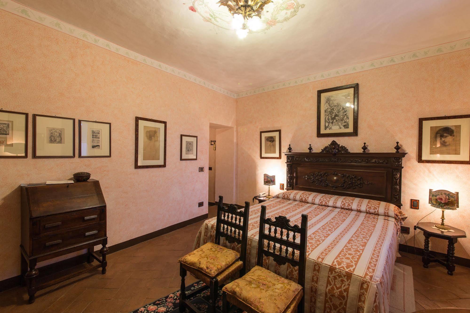 Aparthotel Castelletto Di Montebenichi Monte Benichi Esterno foto
